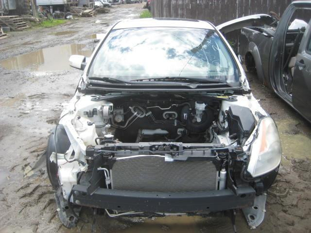 2007 Nissan Frontier 4.0L 4X4 automatic pour piece # for parts # part out in Auto Body Parts in Québec - Image 2