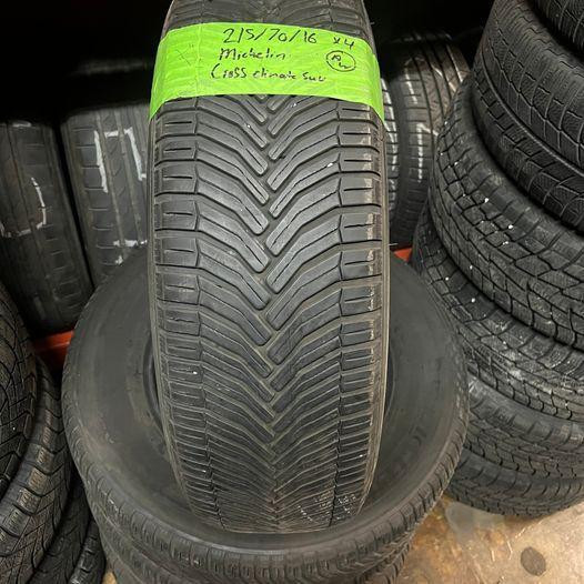 215 70 16 4 Michelin Cross Climate Used A/W Tires With 75% Tread Left in Tires & Rims in Toronto (GTA)