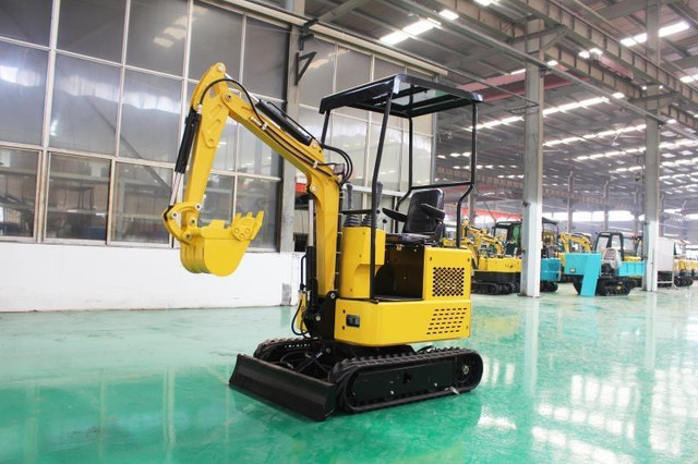 Finance Available: Brand new mini excavator 1.3T  23Hp/17.2 KW/827cc 199$/month in Power Tools - Image 3