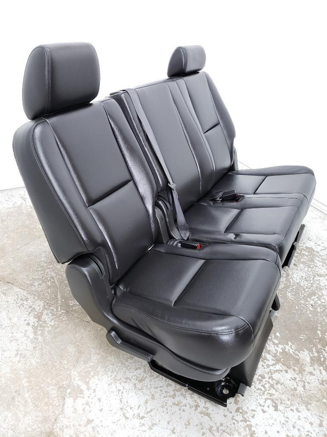 Yukon Tahoe 2nd Row Bench Truck Seat Denali 2013 Short Chev in Other Parts & Accessories - Image 4