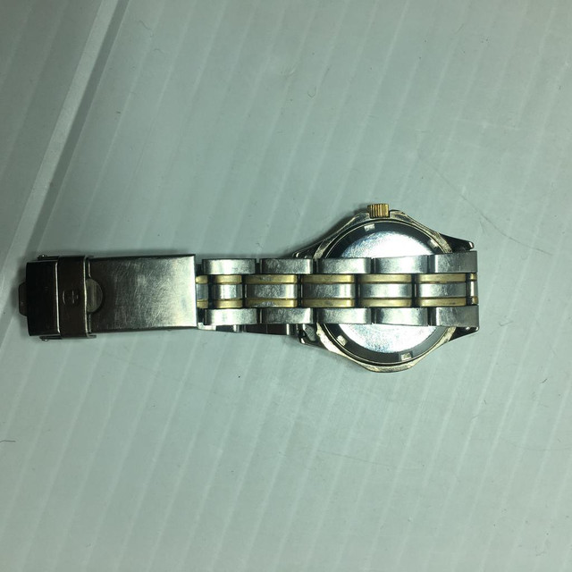 Wenger Stainless Steel Watch - Pre-Owned - JLWU6U in Jewellery & Watches in Calgary - Image 3