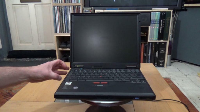 Vintage Laptops 1998 to 2000 Pentium II / !!! HP OmniBook, Armada M700 Windows 98/2000 in Laptops in Calgary - Image 3