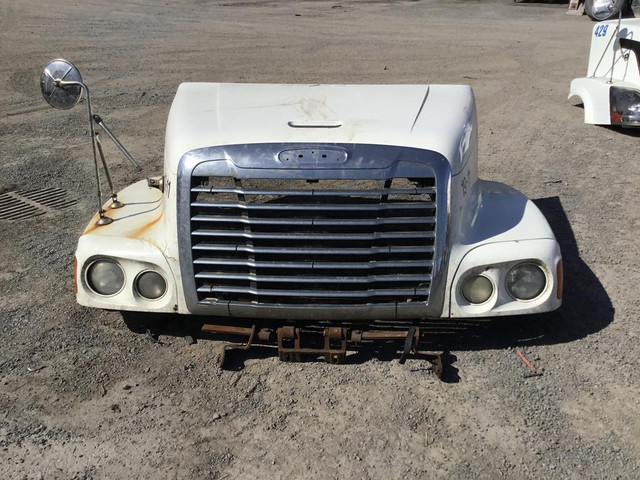 (HOOD ASSEMBLIES)  FREIGHTLINER CENTURY C120 -Stock Number: H-7105 in Auto Body Parts in British Columbia
