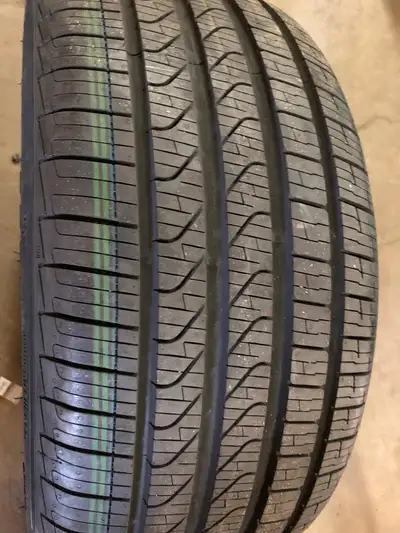 4 pneus dété P245/40R18 97H Pirelli Cinturato P7 All Season 26.0% dusure, mesure 6-6-9-9/32