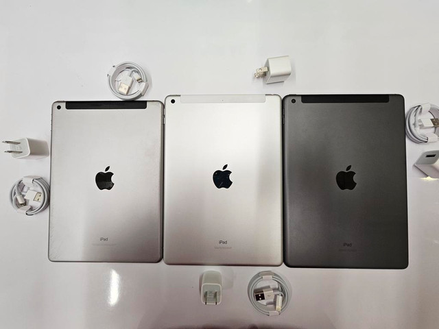 iPad 8,9,10 Generation 32GB 64GB 128GB 256GB CANADIAN MODEL NEW CONDITION WITH ACCESSORIES 1 Year WARRANTY INCLUDED in iPads & Tablets in Nova Scotia