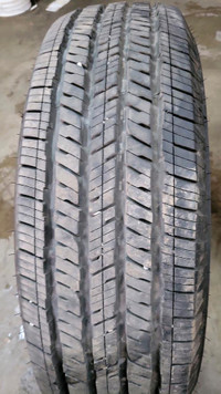 4 pneus dété P255/70R16 111T Bridgestone Dueler H/T 685 9.0% dusure, mesure 10-10-10-10/32
