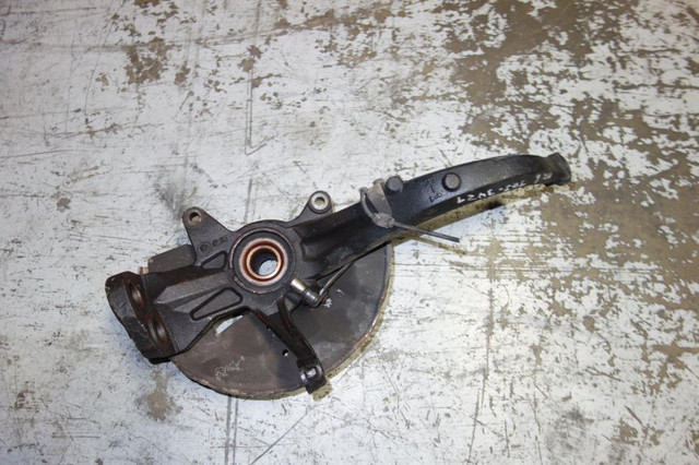 JDM MAZDA 6 Spindle Knuckle Hub Front Passenger Right RH Speed 6 OEM 2006 2007 in Other Parts & Accessories in Saskatoon - Image 2