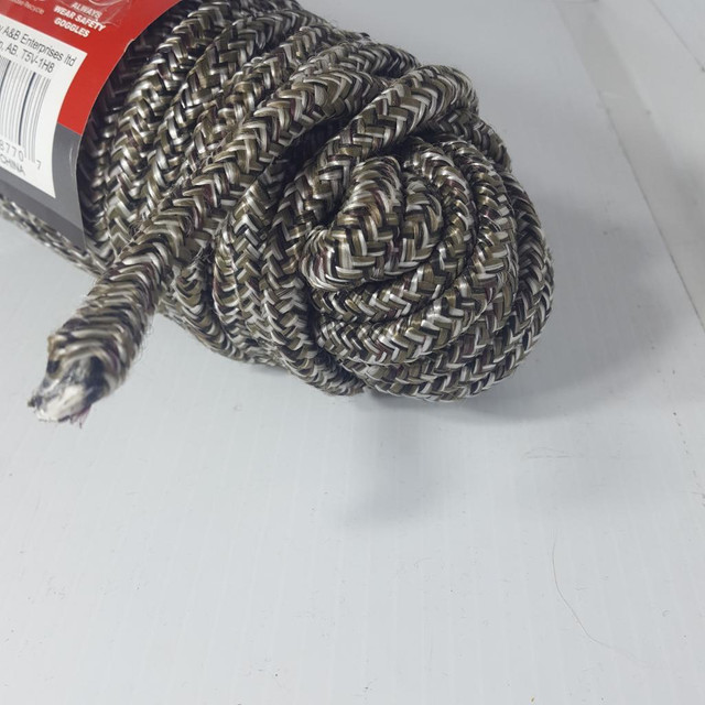 Poly Rope - 3/8 Inch x 100ft - New - B90006 in Other in Calgary