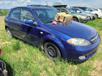 Parting out WRECKING: 2005 Chevrolet Optra Hatchback Parts