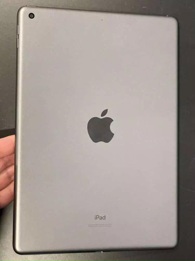 iPad 8 32 GB Unlocked -- Buy from a trusted source (with 5-star customer service!) in iPads & Tablets - Image 4