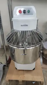 Commercial 50Qt Capacity Ten Speed Spiral Mixer- 208V Single Phase