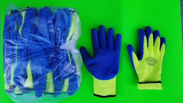 CHTOOLS Gloves Latex Knitted Insulated Green one Dozen Reg $ 60 Sale $30 in Hand Tools in Ontario