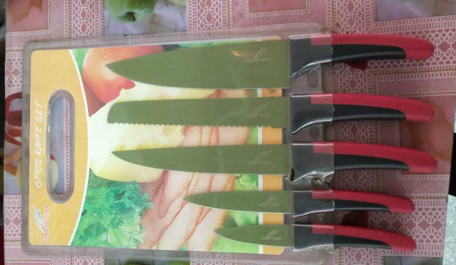 NEW 6 PCS STAINLESS STEEL KNIFE SET K0004 in Kitchen & Dining Wares in Alberta