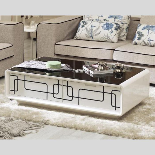 Designer Coffee Table in Silvertone Finish in Coffee Tables in Chatham-Kent - Image 4