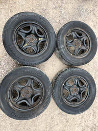 225/65R17 set of 4 Rims & Summr Tires that came off a 2015 Toyota Rav-4.
