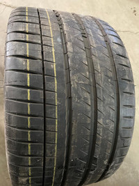 2 pneus dété neufs P305/30/20 99(Y) Michelin Pilot Sport 4S , Runflat