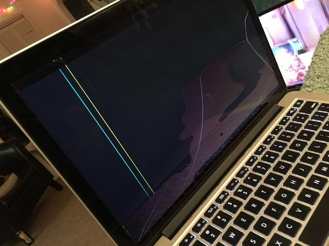 ** Macbook PRO AIR RETINA 11 13 15 17 cracked damaged lcd screen display repair** in Laptop Accessories in Markham / York Region - Image 2