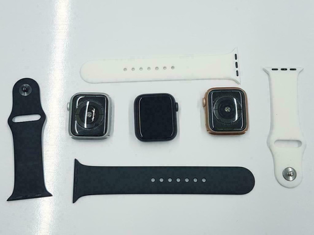 APPLE WATCH SERIES 3, SERIES 4 AND SERIES 5 NEW CONDITION WITH ACCESSORIES 1 Year WARRANTY INCLUDED in Cell Phone Accessories in British Columbia - Image 2