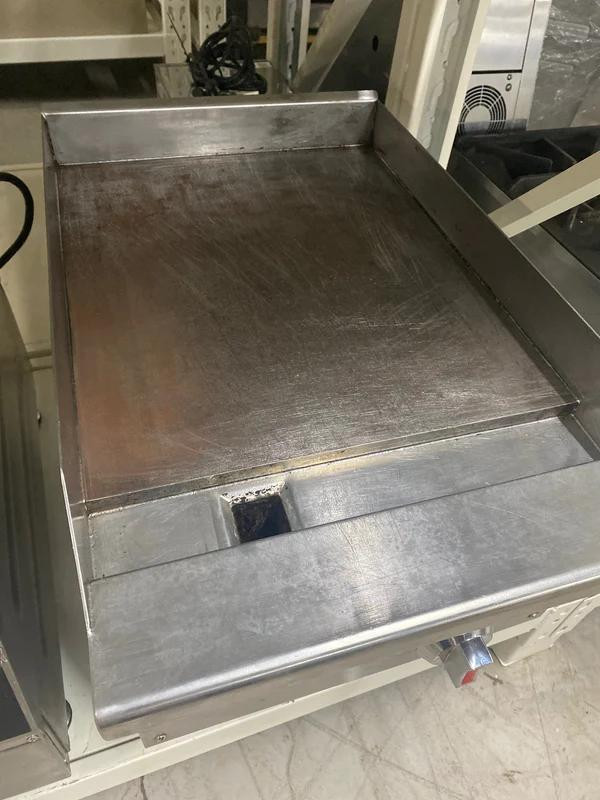 USED 16 inch Countertop Flat Grill FOR01620 in Industrial Kitchen Supplies - Image 2