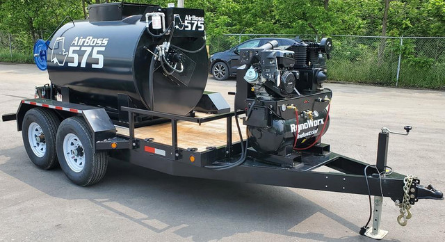 NEW RynoWorx AirBoss 575 Trailer Rig Air Operated Emulsion Sealcoating Sprayer Dual Diaphragm Pump Air Asphalt Sealing in Other Business & Industrial