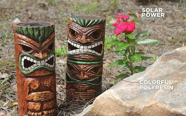 MOONRAY SOLAR POWERED TOTEM LIGHT SETS -- A Unique and Fun Tropical Addition to Your Garden !! in Outdoor Décor - Image 4