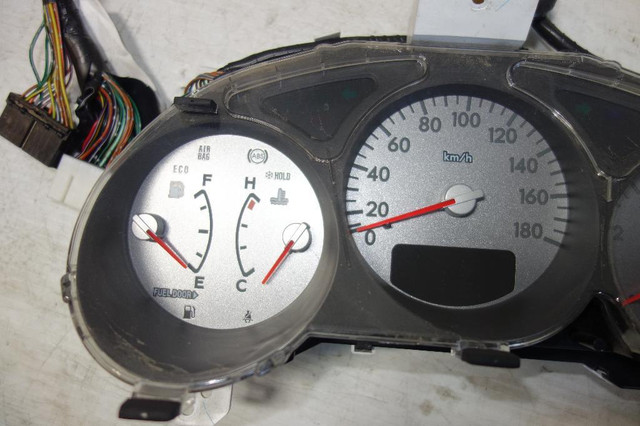 JDM Subaru Forester manual 5speed gauge cluster speedometer 2003-2004-2005-2006-2007-2008 in Other Parts & Accessories - Image 2