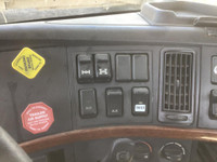(CONTROL SWITCHES)  VOLVO VNL300 -Stock Number: H-6018