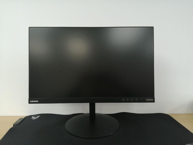 6 Months warranty Uniway Regent 23 inch LENOVO monitor on sale  1080P FULL HD IPS PANEL in Desktop Computers in Winnipeg