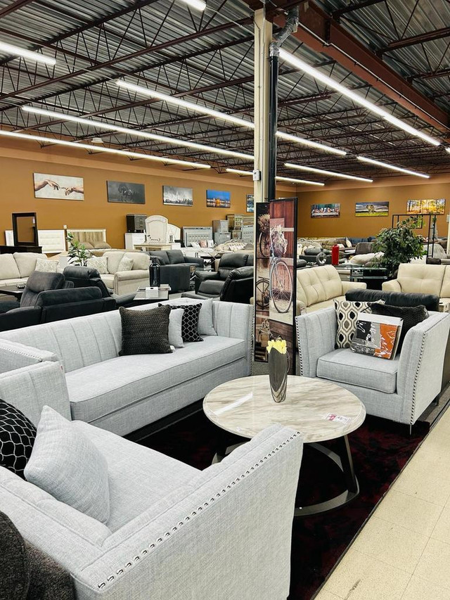 Genuine Leather Sofa Set on Discount !! Free Local Delivery !! in Couches & Futons in Chatham-Kent - Image 3