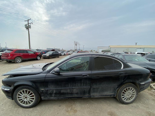 2008 JAGUAR X-TYPE: ONLY FOR PARTS in Auto Body Parts