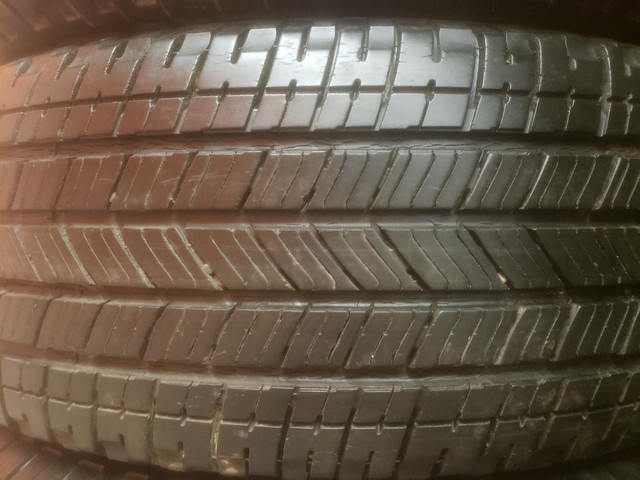 (D43) 4 Pneus Ete - 4 Summer Tires 275-65-18 Michelin 8/32 in Tires & Rims in Greater Montréal - Image 3