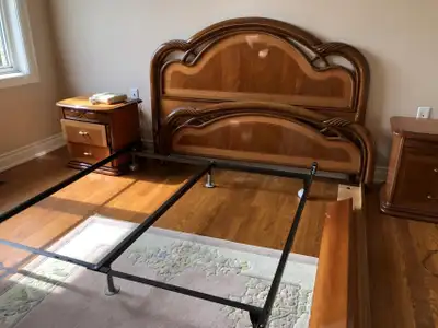 ONLINE AUCTION: Wood Inlay Queen Bed
