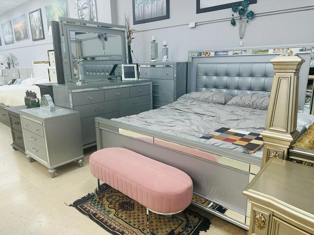 Solidwood Bedroom Set on Big Sale!! in Beds & Mattresses in Mississauga / Peel Region - Image 2