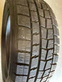 4 pneus dhiver P195/65R15 91T Dunlop Winter Maxx 29.5% dusure, mesure 7-8-7-9/32