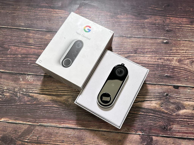 Google Nest Doorbell Battery (Gen 1) - Like New With Box in General Electronics in Toronto (GTA)