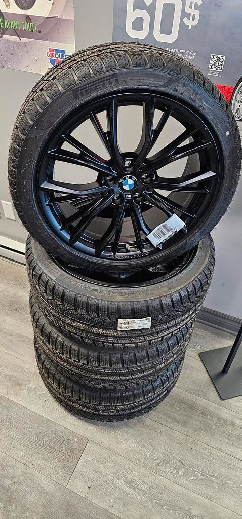 245/40/19 4 pneus hiver pirelli RUNFLAT neuf sur mag original bmw M4 neufs avec tpms in Tires & Rims in Greater Montréal