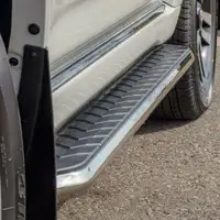 ARIES AeroTread Stainless Steel Aluminum Running Boards | SUVs - Jeep Grand Cherokee