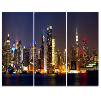 Made in Canada - Design Art New York Skyline at Night - 3 Piece Photographic Art on Wrapped Canvas Set