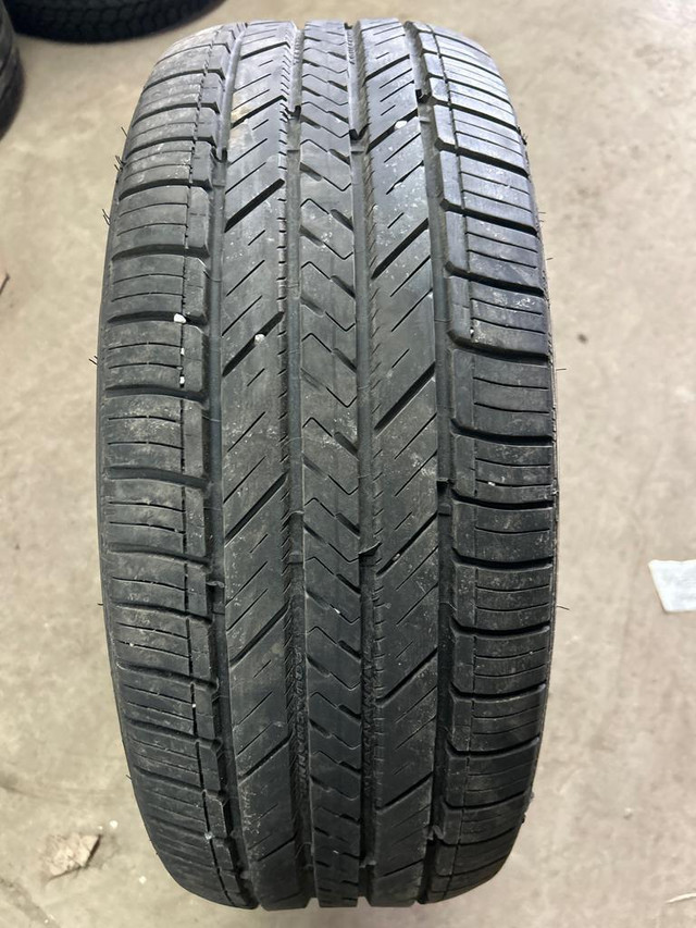 4 pneus dété P235/55R17 98H Goodyear Assurance 25.0% dusure, mesure 8-7-7-8/32 in Tires & Rims in Québec City