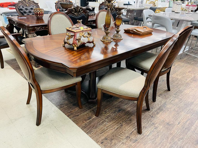 Solidwood Dining Room Furniture! Kijiji Sale!! in Dining Tables & Sets in Ontario - Image 4