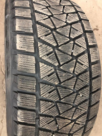 4 pneus dhiver P275/45R20 110T Bridgestone Blizzak DM-V2 22.0% dusure, mesure 11-10-9-11/32