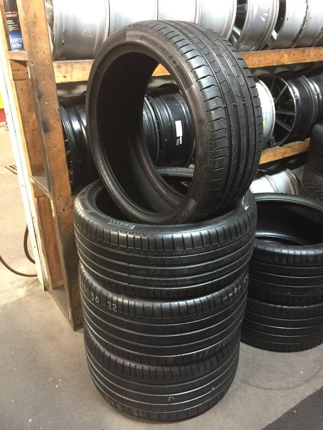 22 inch STAGGERED NON RUNFLAT SET OF 4 USED SUMMER TIRES BMW OEM  275/35R22 315/30R22 PIRELLI P ZERO PZ4 TREAD 95% in Tires & Rims in Toronto (GTA)