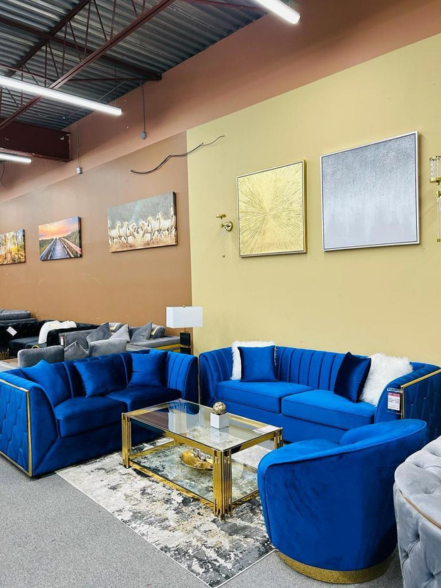 Designer Sofa Set onm Discount !! in Couches & Futons in Windsor Region