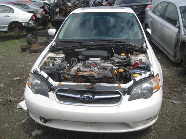 2005-2006 Subaru Legacy 2.5L automatic pour piece # for parts # part out in Auto Body Parts in Québec - Image 4