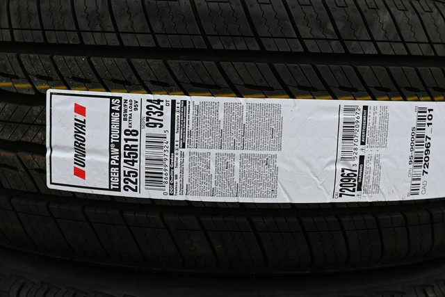 225/45R18 Allseason Tire Uniroyal TIGER PAW TOURING  Tire BMW 3 Series 4 serie Benz C350 tire 9593 Tire sale 225/45/18 in Tires & Rims in Toronto (GTA) - Image 2