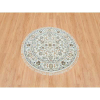 Isabelline 4'1"x4'1" Powder White Hand Knotted Nain All Over Flower Design 250 KPSI Soft Wool Round Rug 19C5DF59012B4BE0