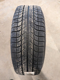 4 pneus dhiver neufs P245/70R16 107T Michelin Latitude X-ice Xi2