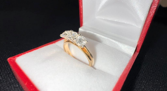 #453 - 14k Yellow Gold, .95 CTW Diamond Ring, Size 5 in Jewellery & Watches