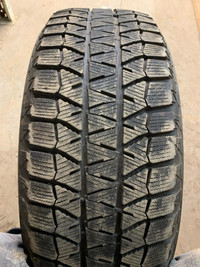 1 pneu dhiver P215/60R16 95H Bridgestone Blizzak WS-80 39.5% dusure, mesure 7/32