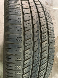 4 pneus dété P275/60R20 114S Goodyear Wrangler SR-A 27.5% dusure, mesure 8-8-7-8/32